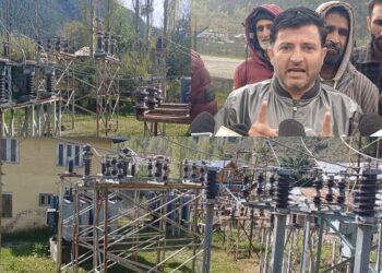 سادھنا ٹاپ روڈ بند ہونے سے کپواڑہ میں 2 لاشیں اور 2 باراتی پھنسے ہوئے ہیں۔