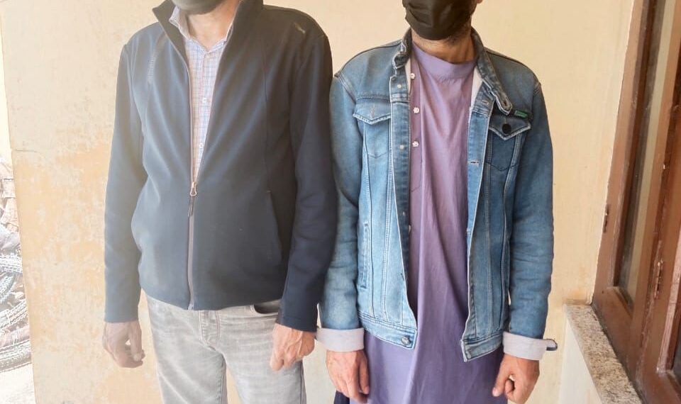 Police arrests 2 absconders evading their arrest for more than 3 decades in Baramulla