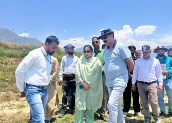 Director Agriculture Kashmir visits Kulgam Areas