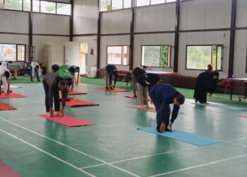 ڈگری کالج ماگام میں یوگا ڈے منایا گیا