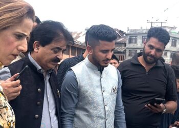 Sri Ashok Bhat, District President Bharatiya Janata Party today visited Safakadal of downtown area where a suicidal attempt by a girl was averted