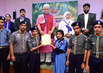 Lt Governor addresses J&K Bharat Scouts & Guides’ UT-level Camporee at Sonamarg
