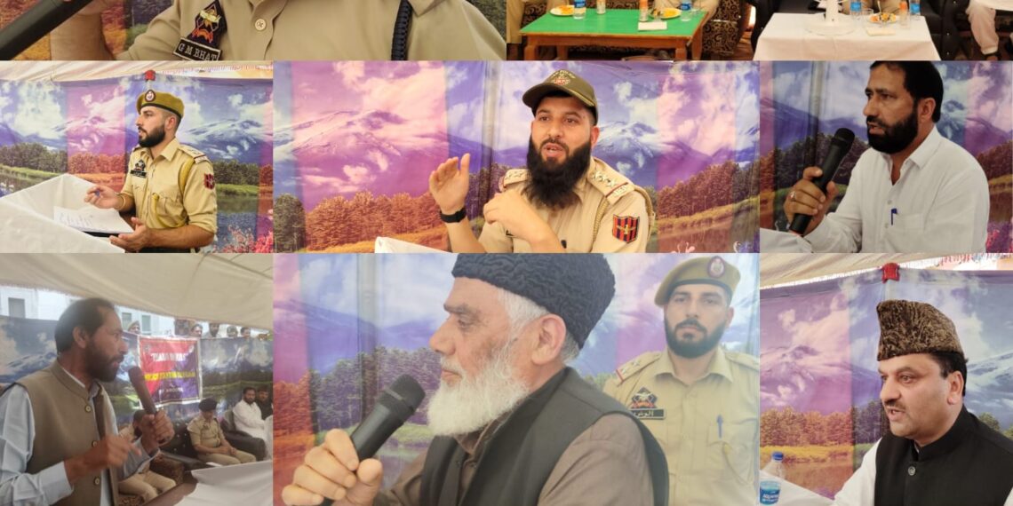 پولیس چوکی اوورا نے تھانہ دیوس پروگرام کا اہتمام کیا