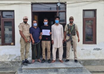 Police arrests three fraudsters in Kreeri Baramulla