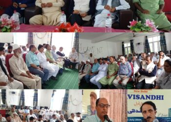 ساہتیہ اکادمی نئی دلی کا گرلز ہائی اسکول سمبل بانڈی پورہ میں فاروق سمبلی کے ساتھ ” کوی سندھی “ پروگرام