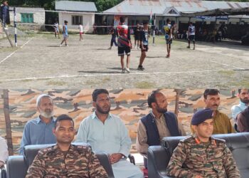 کرناہ انٹرولیج والی بال چیمپیئن شپ   فوج نے باظابط طور آغاز کیا 14ٹیموں کی شرکت