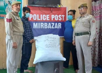 District Police Kulgam arrests 02 drug peddlers; Contraband substance recovered