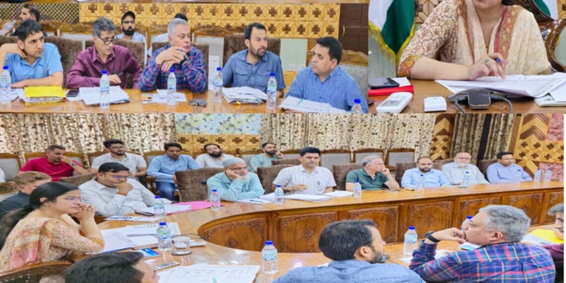 ڈی ڈی سی کپوارہ نے جل جیون مشن کے تحت اسکیم کے لحاظ سے پیش رفت کا جائزہ لیا