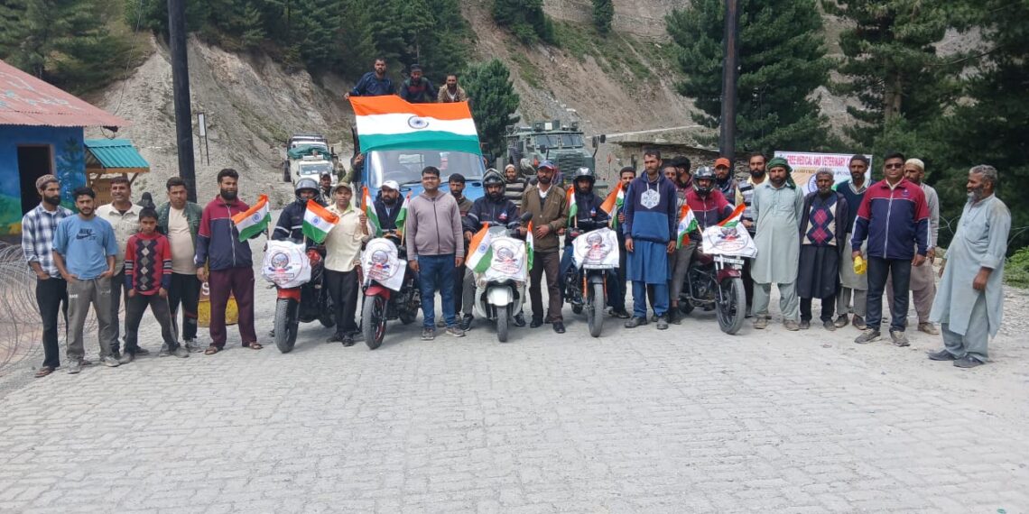HAR GHAR TIRANGA CAMPAIGN 2024: PROJECT BEACON ORGANIZES FLAG-WAVING BIKE & CAR RALLY TO STRATEGIC PASSES IN NORTH KASHMIR