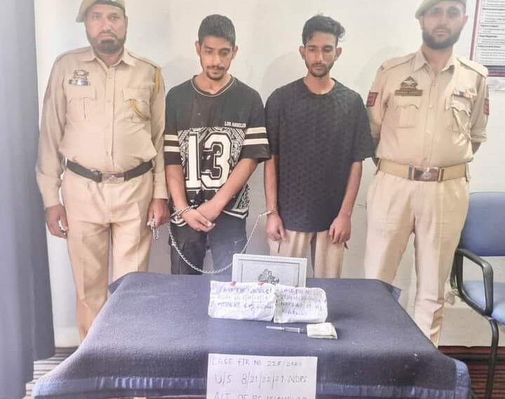 J&K POLICE ARRESTS TWO NOTORIOUS DRUG PADDLERS AND RECOVERS HEROIN-LIKE SUBSTANCE ALONGWITH CASH IN KISHTWAR DISTRICT