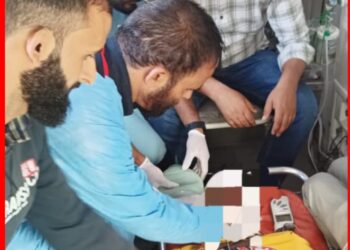 Youth Critically Injured After Falling from Load Carrier During National Conference Rally in Ahrabal