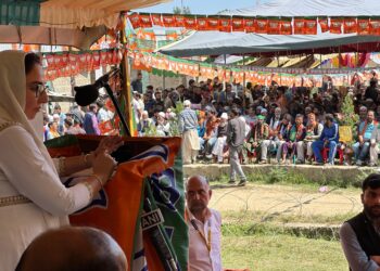 ڈاکٹر درخشاں نے جھوٹا بیانیہ پھیلانے پر این سی، کانگریس اور پی ڈی پی پر تنقید کی