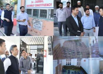 Assembly Elections-2024 DEO Srinagar inspects Collection/ Distribution Centres