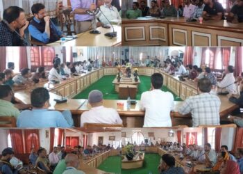 Assembly Elections-2024 RO Handwara chairs meeting with Zonal, Sectoral Magistrates & poll staff