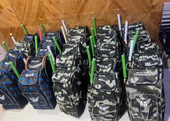 MCC Violation: 25 Cricket Kits, Intended For Distribution Among Youth, Seized in North Kashmir