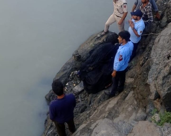 Two Killed, 1 Injured In Doda Accident