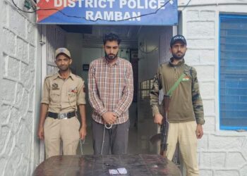 Ramban Police Arrested 01 Drug Trafficker With Heroine like substance