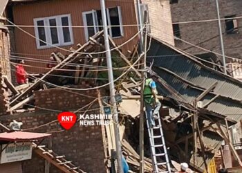 Mason Killed, Two Labourers Injured in Srinagar Construction Accident