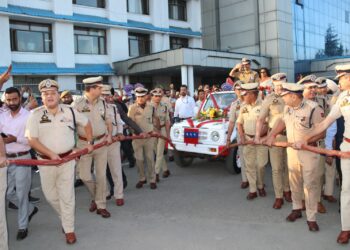 J&K Police bids warm farewell to Shri R.R. Swain