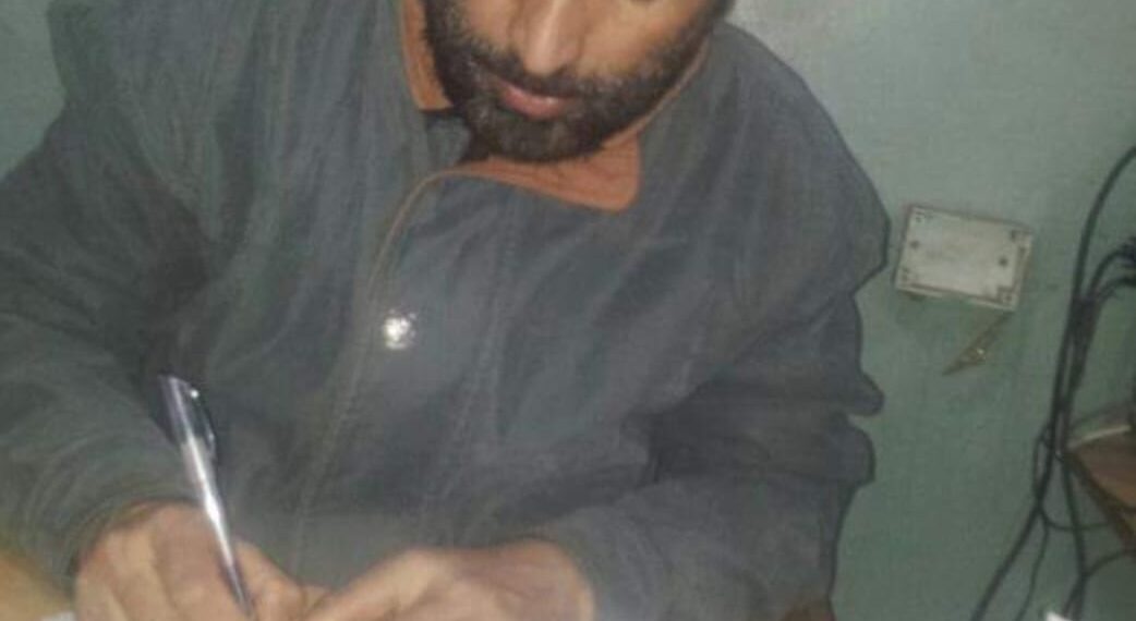 محکمہ اطلاعات کے سینئر عہدیدار بلال کول کا انتقال  جوائنٹ ڈایکٹر ، ڈپٹی ڈائریکٹر اور دیگر افسران نے نماز جنازہ میں کی شرکت