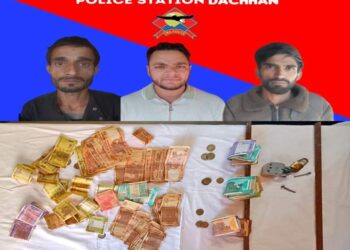 J&K POLICE BUST GANG OF BURGLARS BEHIND MULTIPLE THEFTS AT RELIGIOUS PLACES IN DACHAN, KISHTWAR DISTRICT  03 ARRESTED