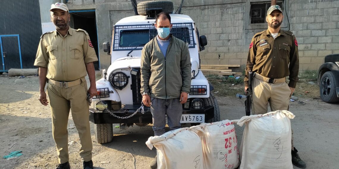 Police arrests drug peddler in Pulwama Contraband substances recovered