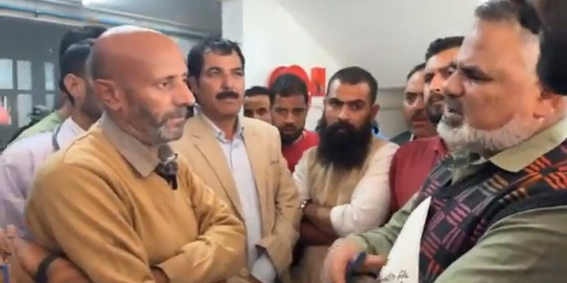 سرحد پار کی حکام  سعدپورہ فاروڈ کے رہائشیوں کےلئے ابپاشی کے پانی کے معاوضے پر نظر ثانی کرے : انجینئر رشید