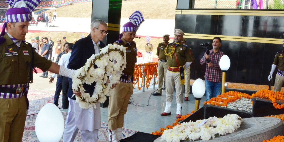 CM Omar Abdullah Pays Tribute to Police Martyrs