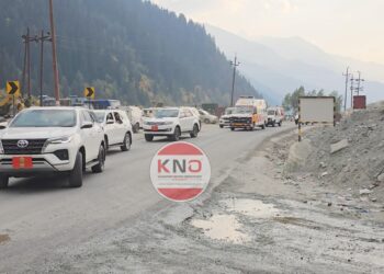 LG Manoj Sinha visits Ganderbal terror attack site
