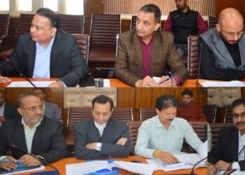 Satish Sharma reviews functioning of Transport Department; emphasises incorporation of innovative ideas