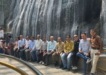 جموں کشمیرکے صحافیوں کےلئے ایک نادر موقع اور تاریخی سفر  اورنگ زیب عالمگیر کے فتحیاب ہوئے قلعہ گلکنڈہ کا دورہ