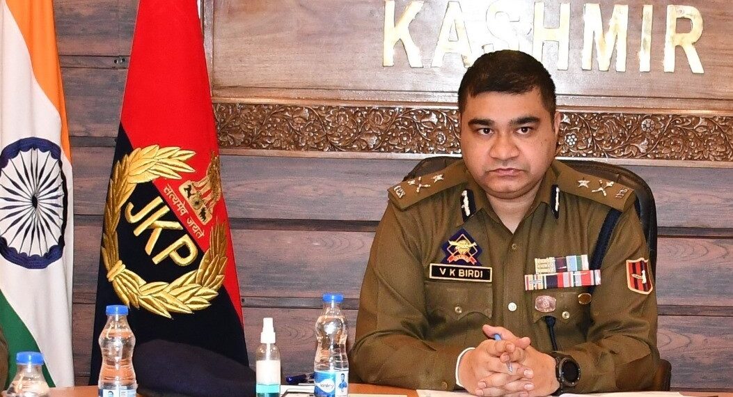IGP Kashmir promotes 511 officials