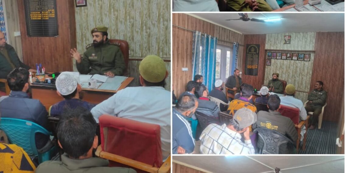 Police facilitates PCPG meeting in Handwara