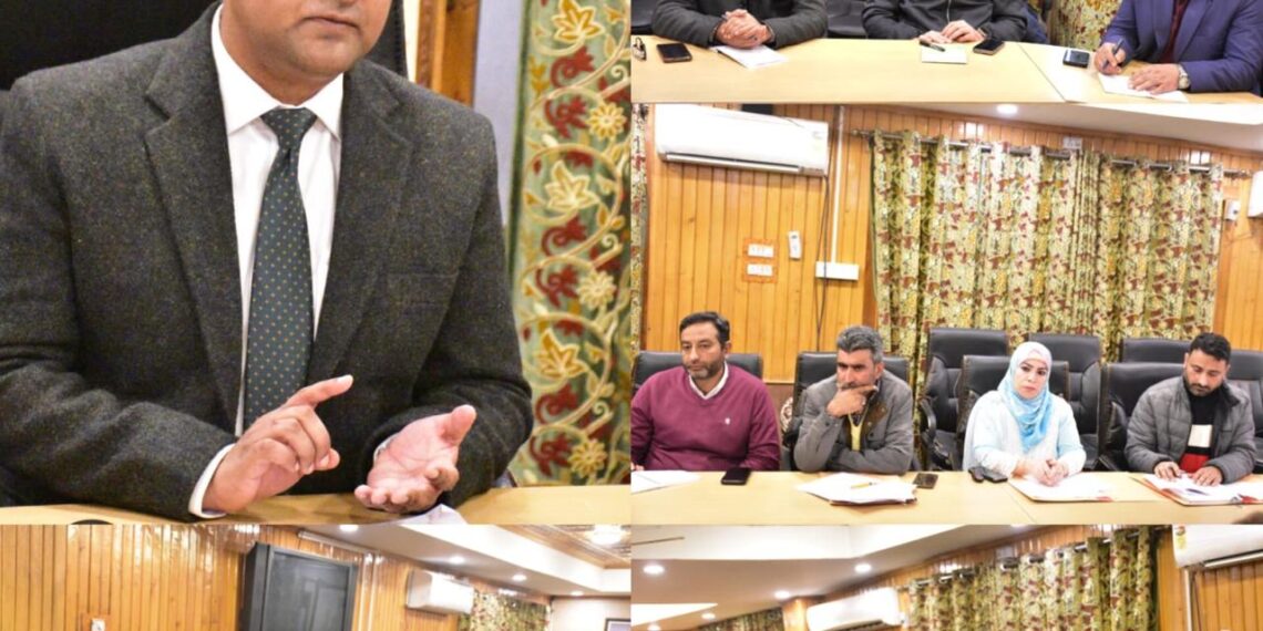 Commissioner SMC reviews Installation & Maintenance of Street Lights