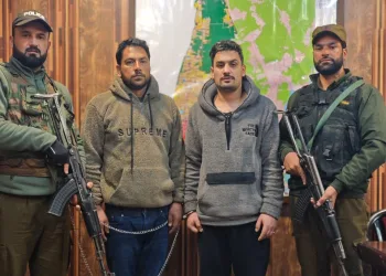 Police arrests 02 drug peddlers in Srinagar, contraband substances recovered