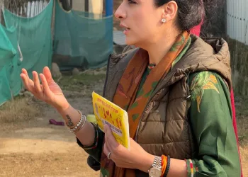 Artist Rouble Nagi Visits Skill Centre in North Kashmir