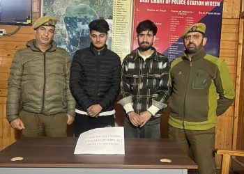 Srinagar Police have arrested two drug peddlers and recovered Psychotropic substances from their possession.