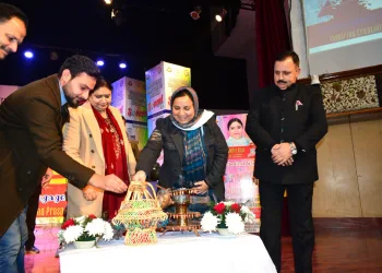 Sakeena Itoo inaugurates, addresses Kashmir University’s Annual Youth Festival-‘Sonzal’