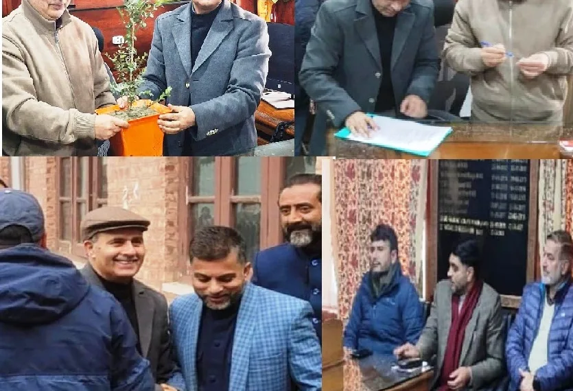 Dr. GN Itoo takes charge as Director School Education Kashmir
