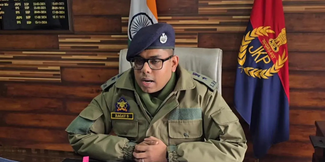 Year-End: Financial Frauds worth 17 Lakh accounted; Smartphones worth 16 Lakhs recovered: SSP Ganderbal Raghav.S