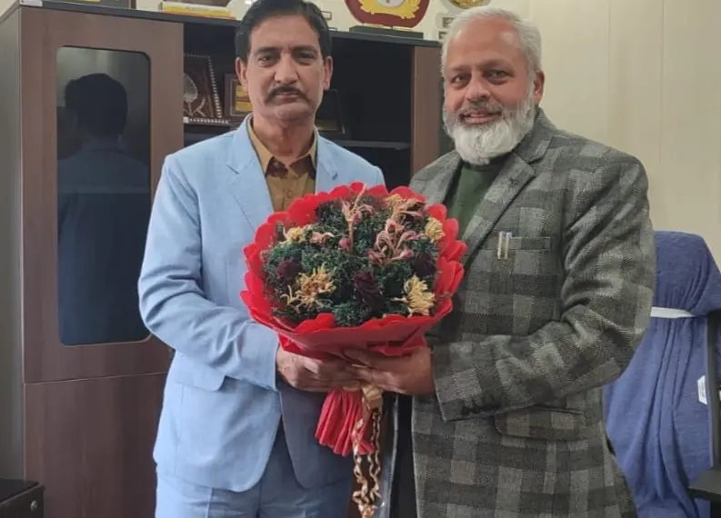 Chaudhary Abbas Facilitates BJP Ganderbal President Mohammad Amin Shah for Promoting PM Modi’s Flagship Schemes