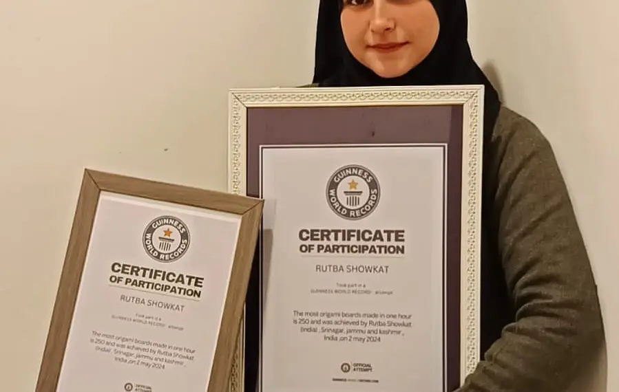 Srinagar’s Rutba Showkat Scripts Guinness Record with Lightning-Fast Origami Skills
