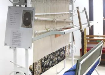 Carpet weavers to be given modified steel looms with comfort seating