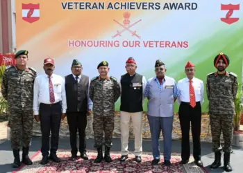 COAS Gen Dwivedi Reviews Readiness of Sudarshan Chakra Corps, Felicitates Veteran Achievers