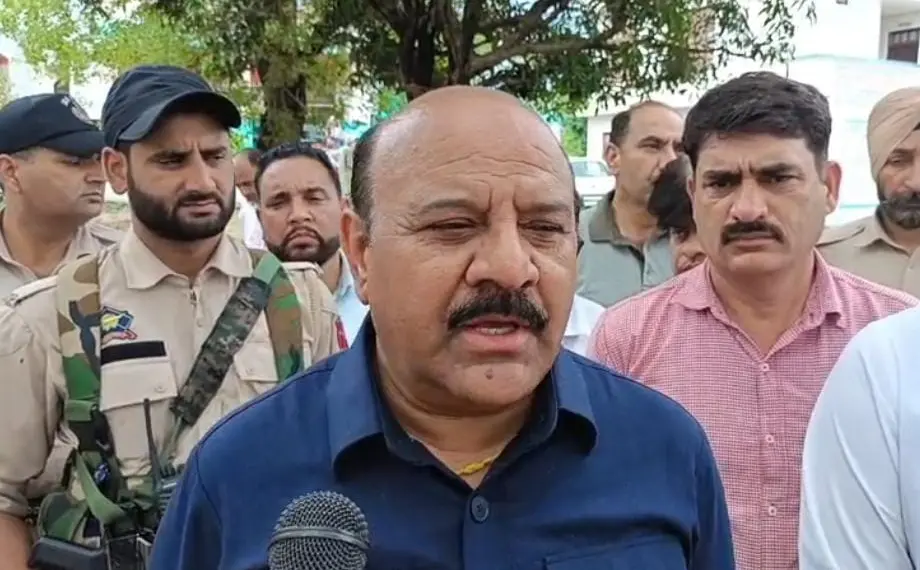 “Hope This Will Be the Last War”: Deputy CM Surinder Choudhary During Visit to Border Camps