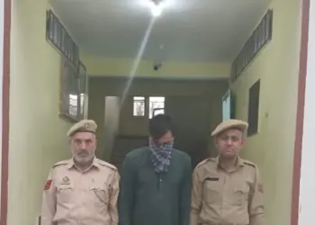 کرناہ میں خاتون اسمگلر منشیات سمیت گرفتار: کپوارہ پولیس کی بڑی کارروائی