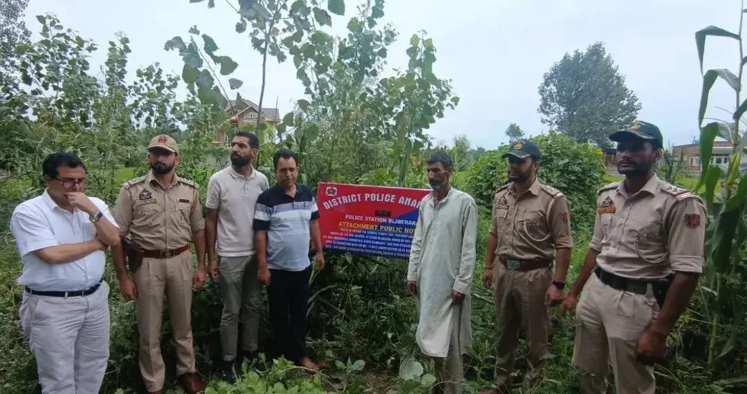 *Anantnag Police Attach Property of Active Terrorist in Bijbehara Crackdown*