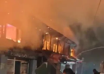 Munawarabad Blaze Guts Multiple Timber Shops, Houses Firefighting Efforts Continue