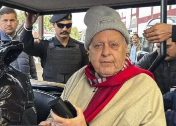 Vande Bharat Train a Winter Lifeline for Kashmir: Farooq Abdullah