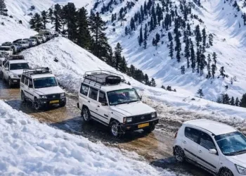 Road Connectivity Restored; One-Way Traffic, Helicopter Services Resume in Karna